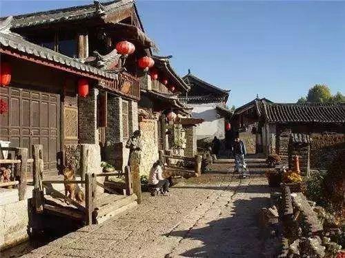 一支普普通通的中性笔，如何“背刺”学生家长？为何文具卖这么贵？游戏画面